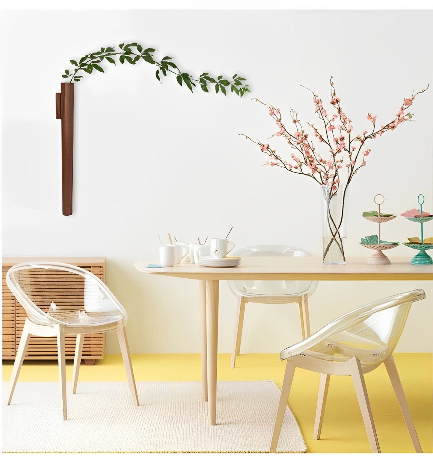 BloomCrest - Elegant Wall Vase Trio