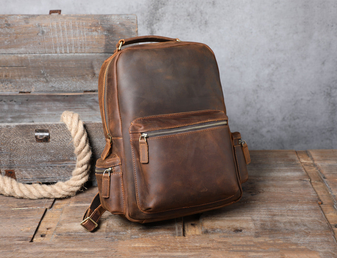 Lederrucksack mit Laptopfach 20 L – Aya — 25