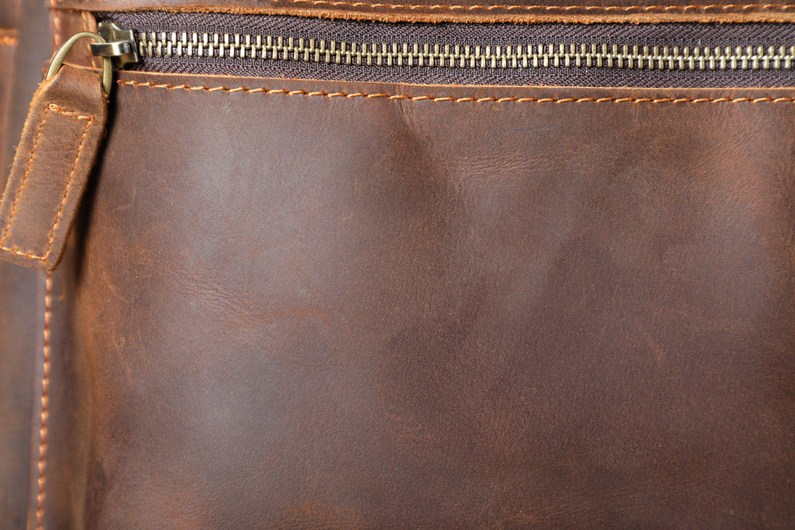 Lederrucksack mit Laptopfach 20 L – Aya — 37