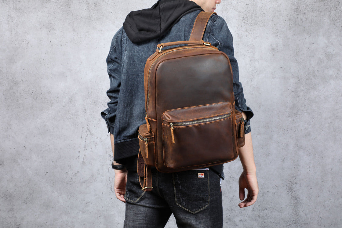 Lederrucksack mit Laptopfach 20 L – Aya — 40
