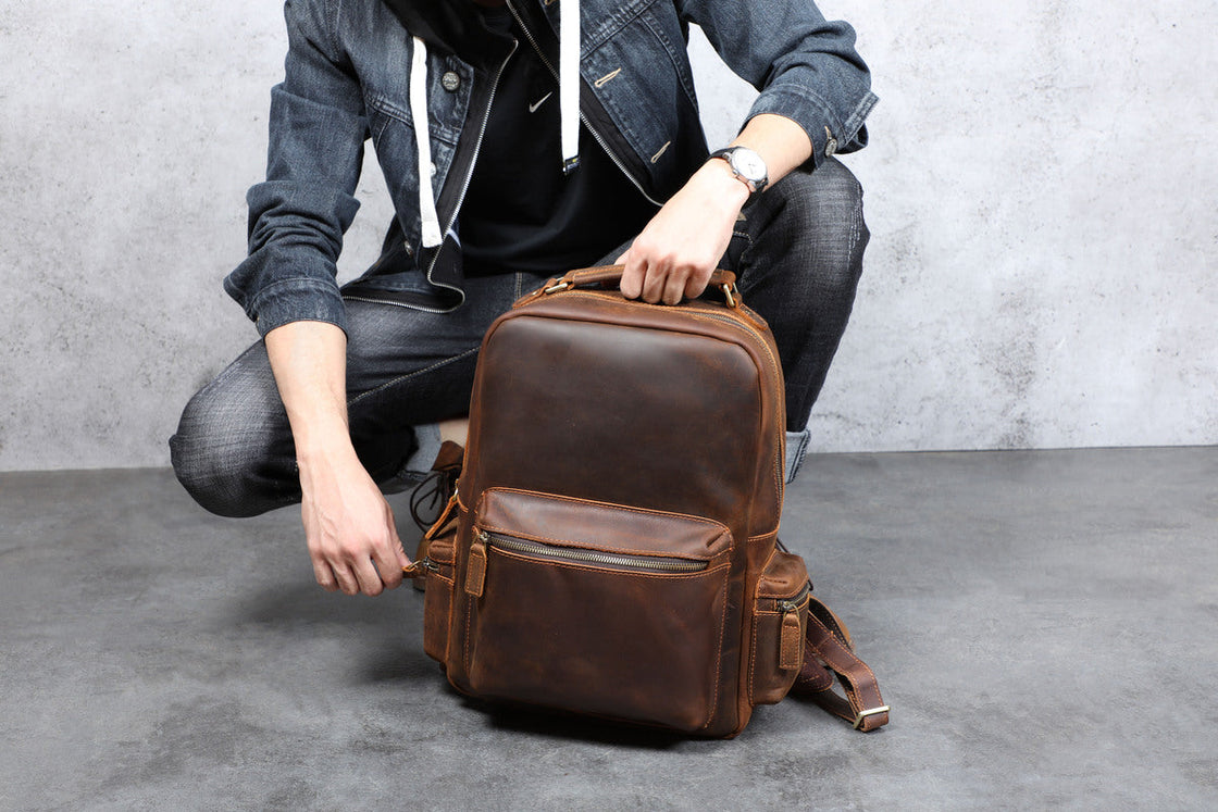 Lederrucksack mit Laptopfach 20 L – Aya — 42