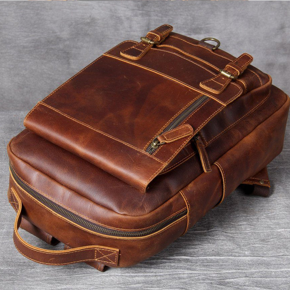 Lederrucksack mit Laptopfach 15 L – Carea — 8