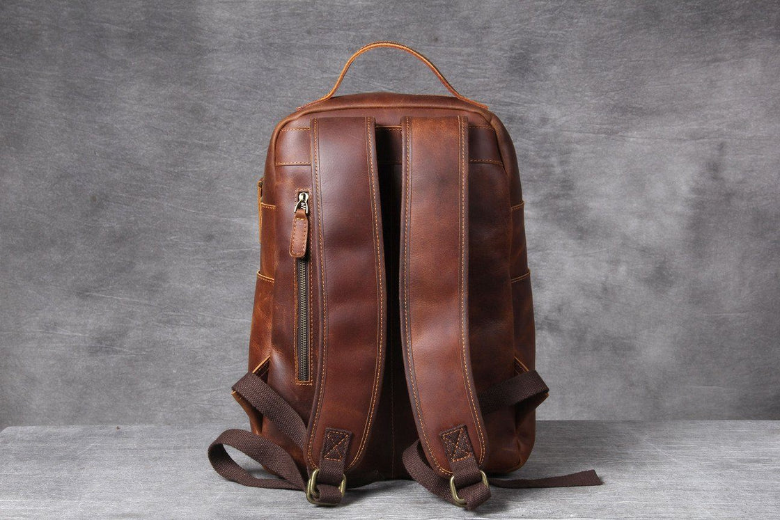 Lederrucksack mit Laptopfach 15 L – Carea — 26