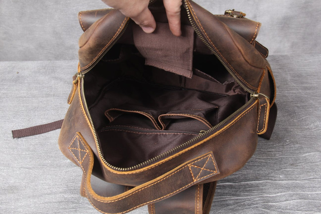 Lederrucksack mit Laptopfach 15 L – Carea — 50