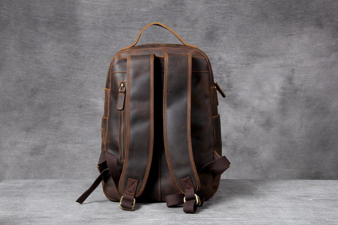 Lederrucksack mit Laptopfach 15 L – Carea — 52