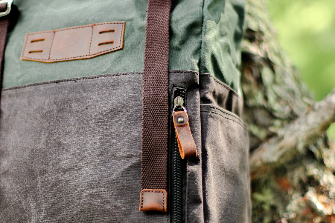Detail of the padded and adjustable canvas shoulder strap on the Dublin daypack