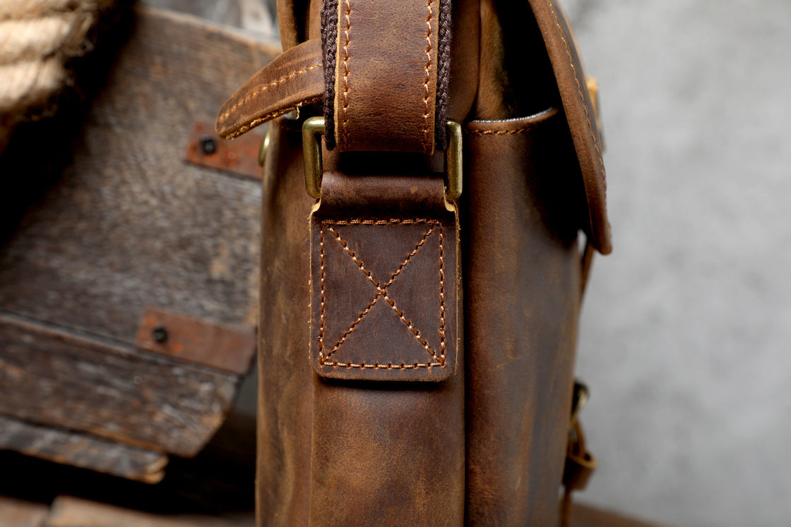Sac bandoulière en cuir 6 L – Erika — 47