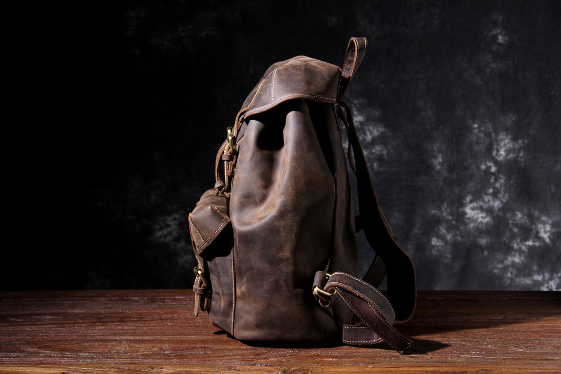 minimalist leather bag pack