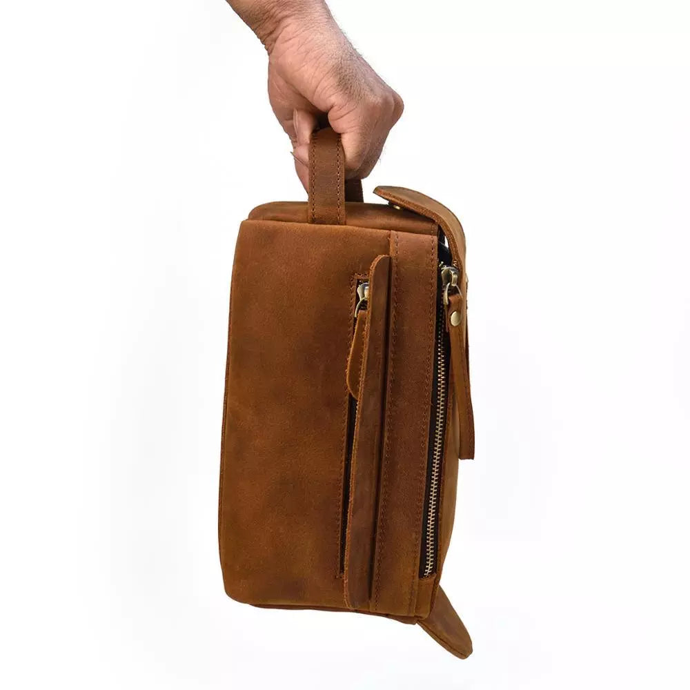 Trousse de toilette en cuir 3 L – Katmandou — 17