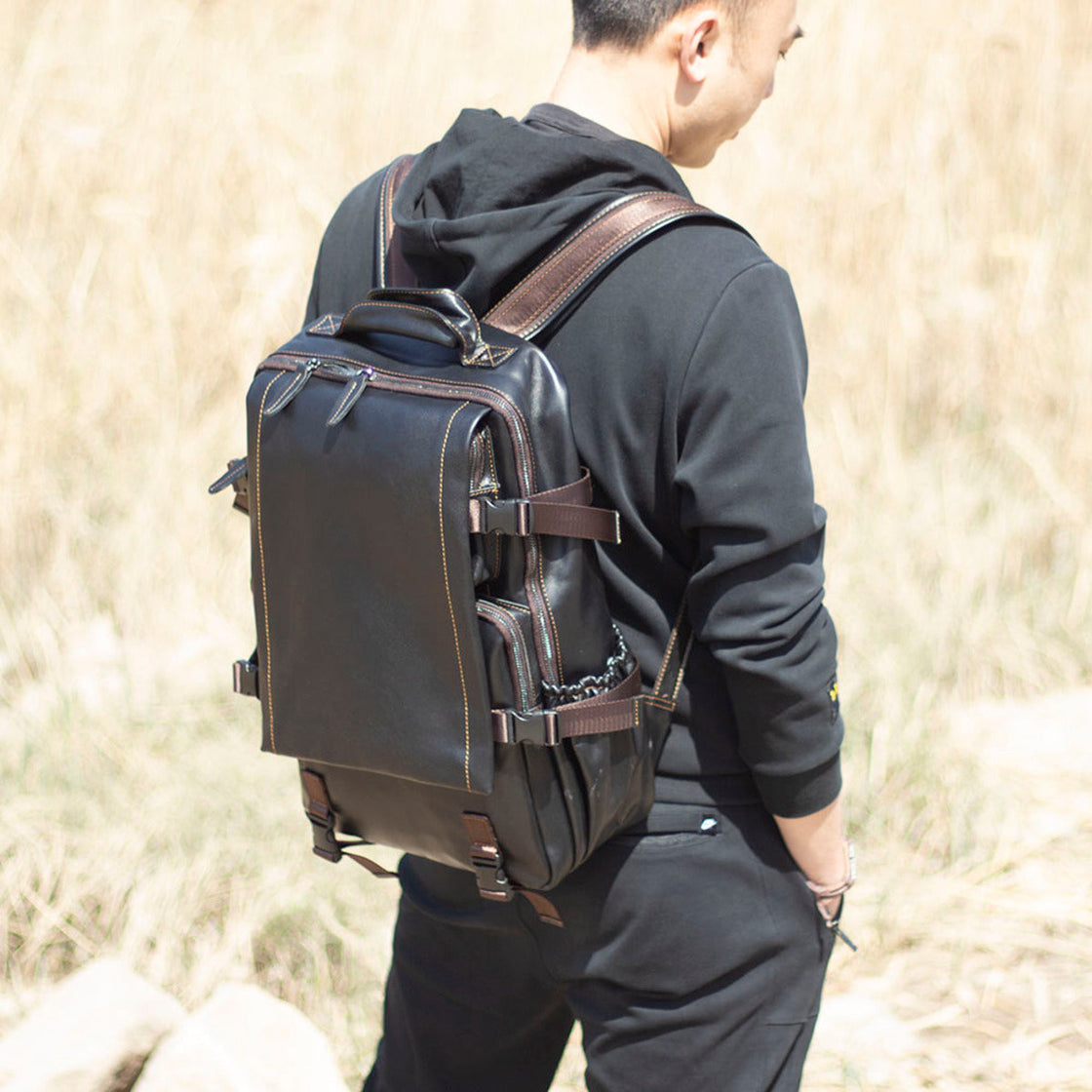 Sac à dos en cuir pour ordinateur 20 L – Logan — 57