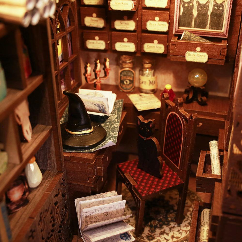 Diyion™ | DIY Booknook Kit (Magic Pharmacist) - Diyion