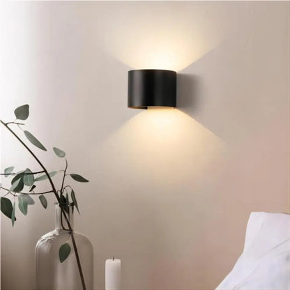 CubeLuxe - Modern Wall Lamp