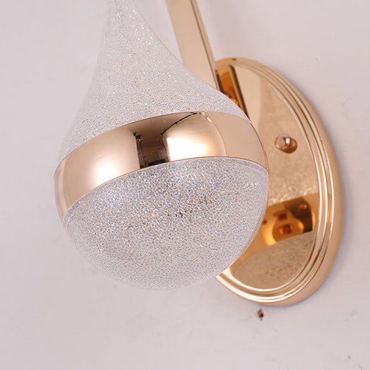 CascadeLight – Elegant LED Wall Lamp