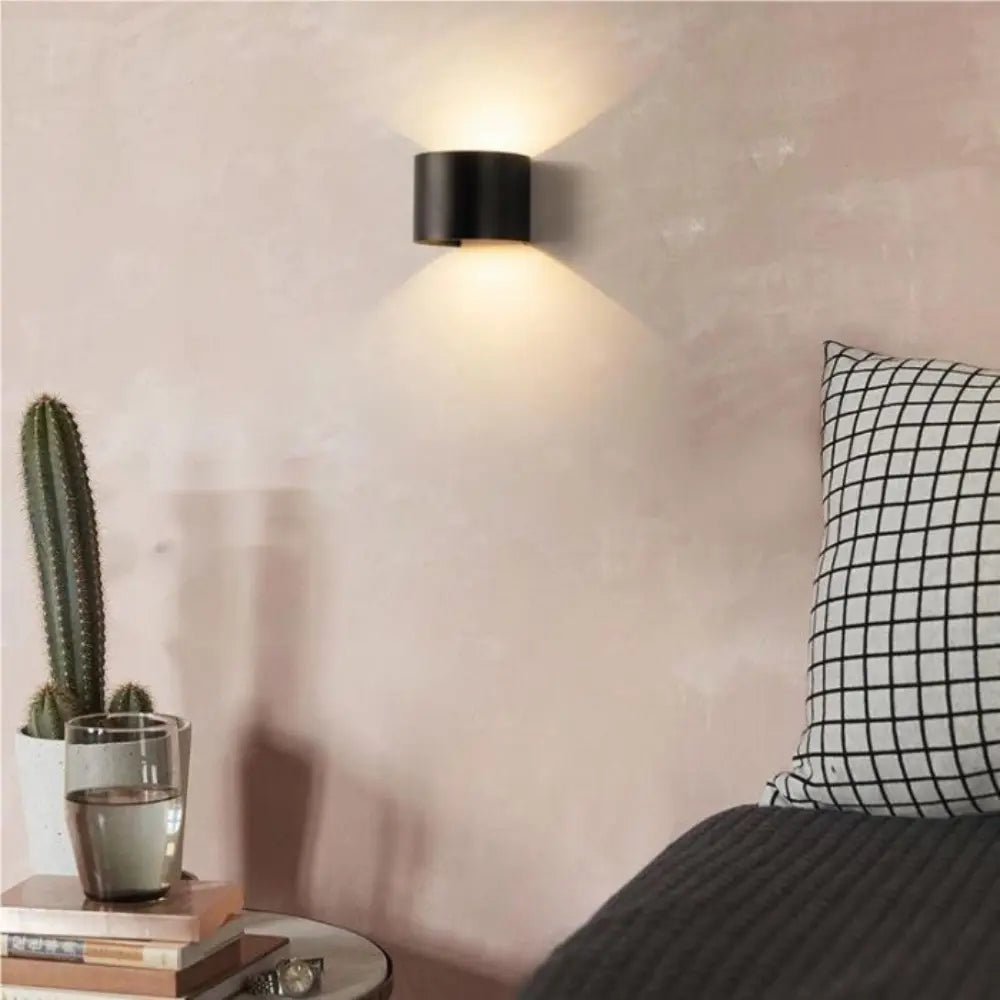 CubeLuxe - Modern Wall Lamp