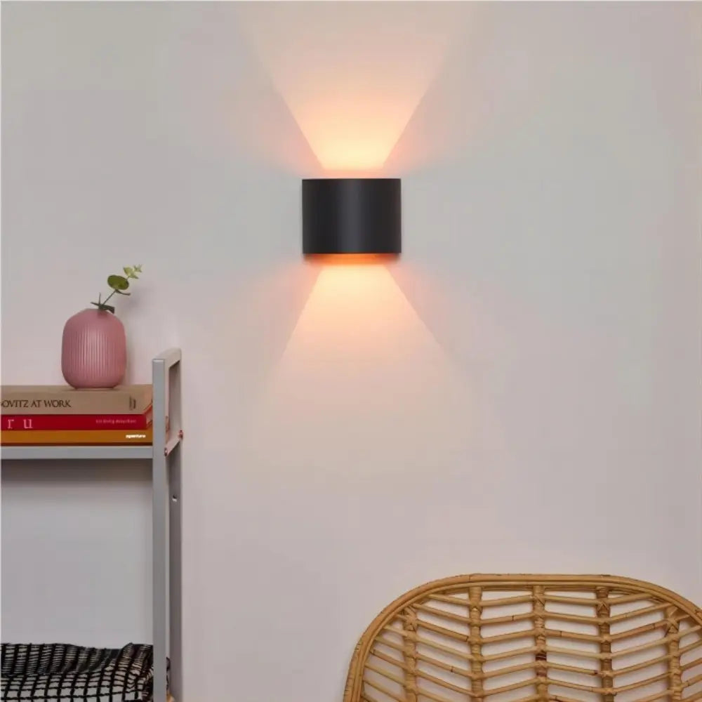 CubeLuxe - Modern Wall Lamp