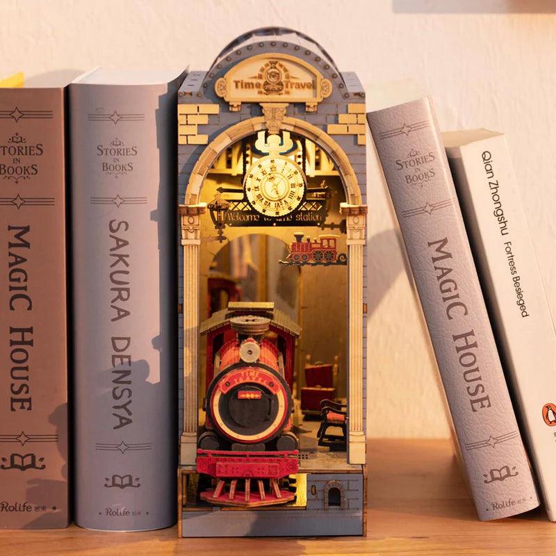 Diyion™ | Vintage Railway Book Nook Tunnel Light - Diyion