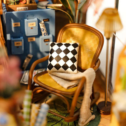 Diyion™ | Holiday Garden House DIY Book Nook - Diyion