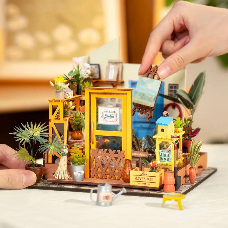 Diyion™ | Enchanted Greenhouse Garden - Diyion