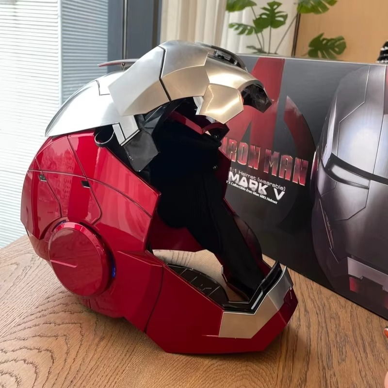 Gold Diyion Iron Man helmet with wireless remote control for cosplay demonstrations and photography