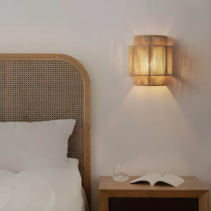 HikariGlow – Modern Wall Lamp