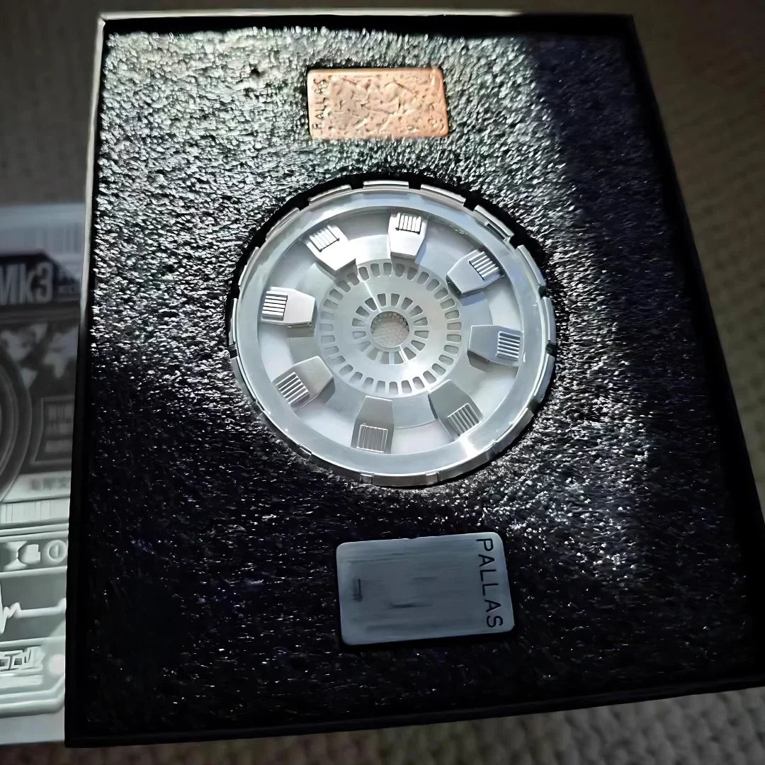 Diyion Arc Rebirth Display Light - Palladium Edition from Iron Man