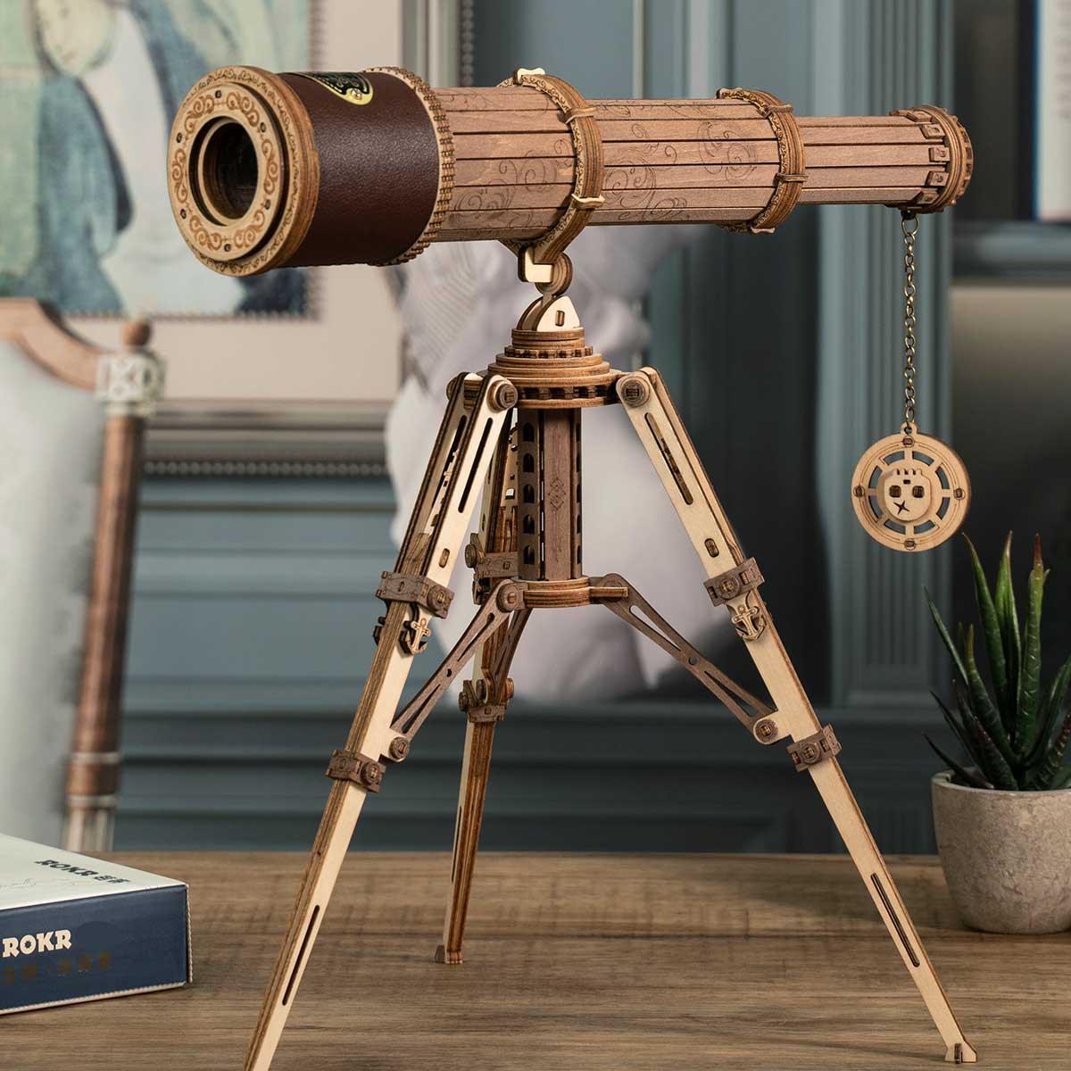 Diyion™ | Explorer's Collection - Wooden Globe & Monocular Telescope Set - Diyion