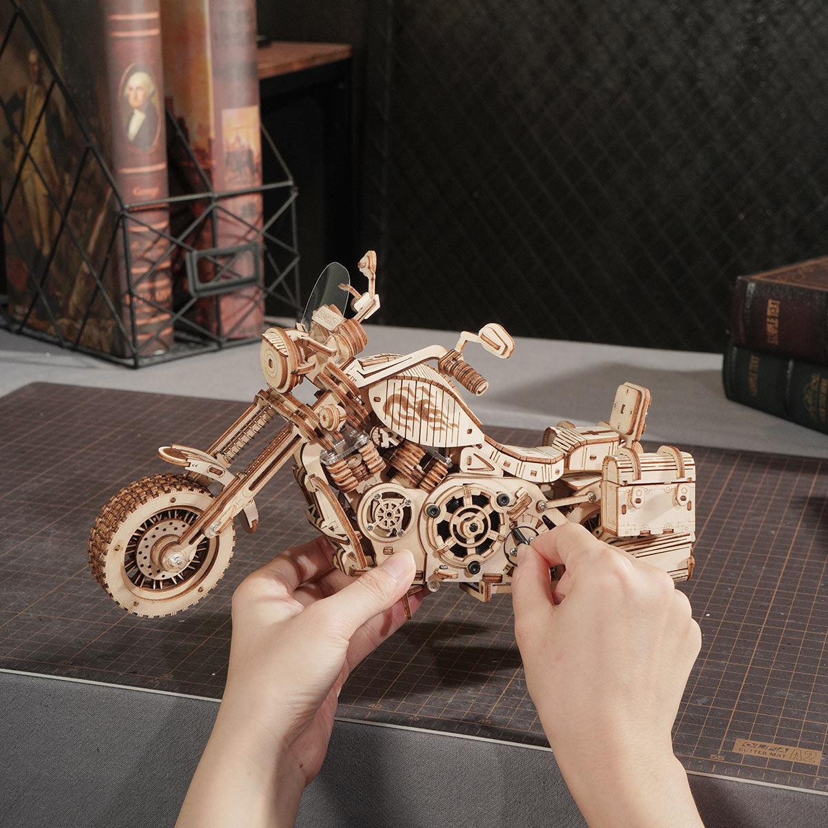 Diyion™ | Wild West Cruiser 3D Wooden Motorcycle Puzzle - Diyion