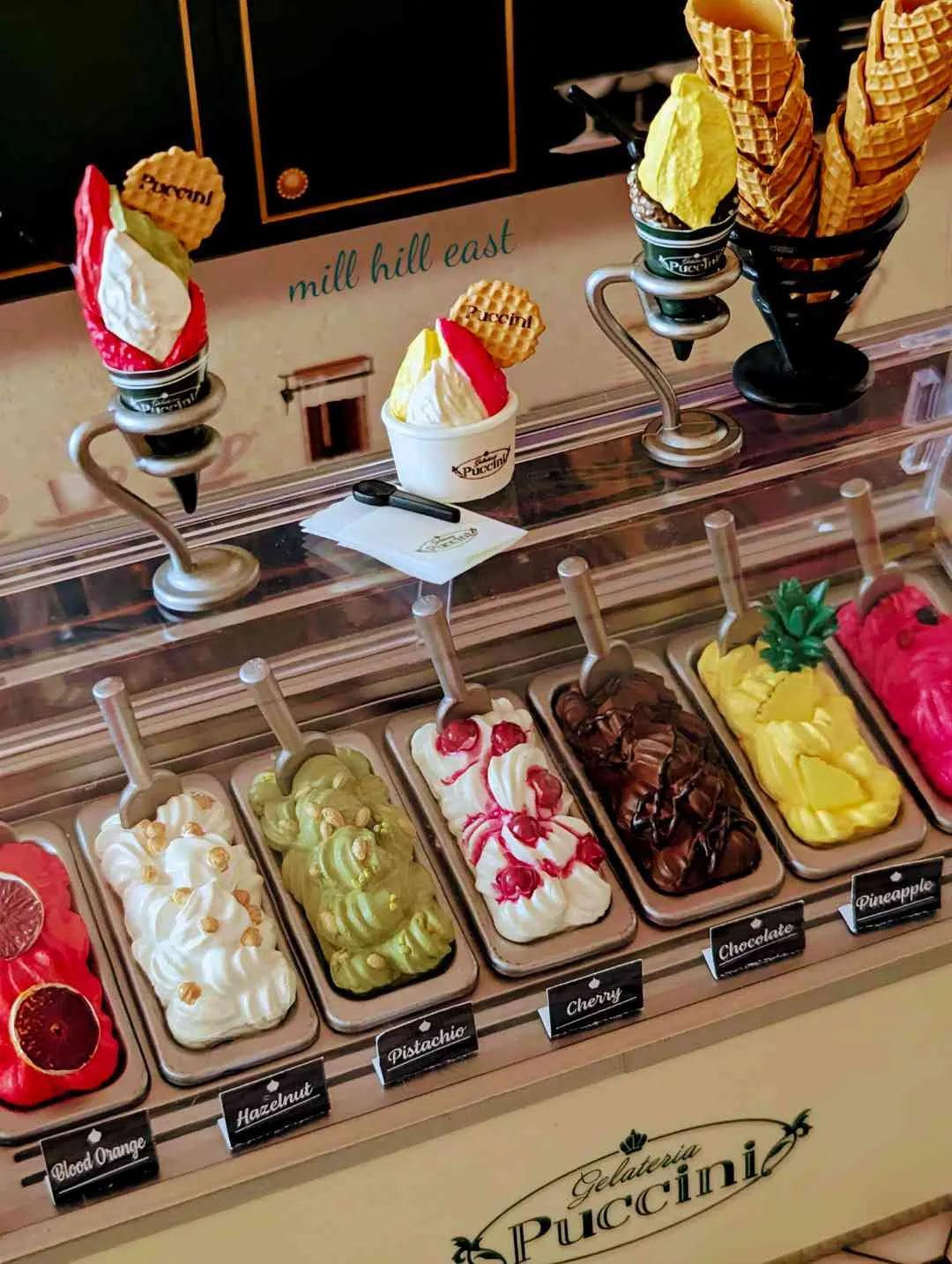 Diyion™ | Ice Cream Cone Shop The Desired Old Shop Miniature - Diyion