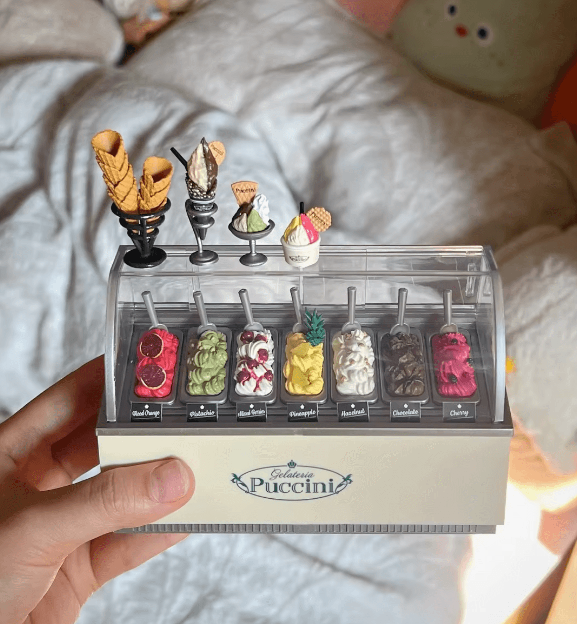 Diyion™ | Ice Cream Cone Shop The Desired Old Shop Miniature - Diyion