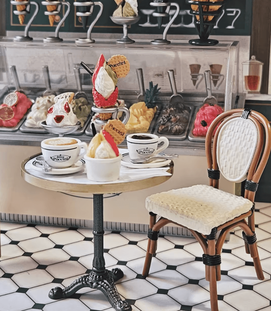 Diyion™ | Ice Cream Cone Shop The Desired Old Shop Miniature - Diyion