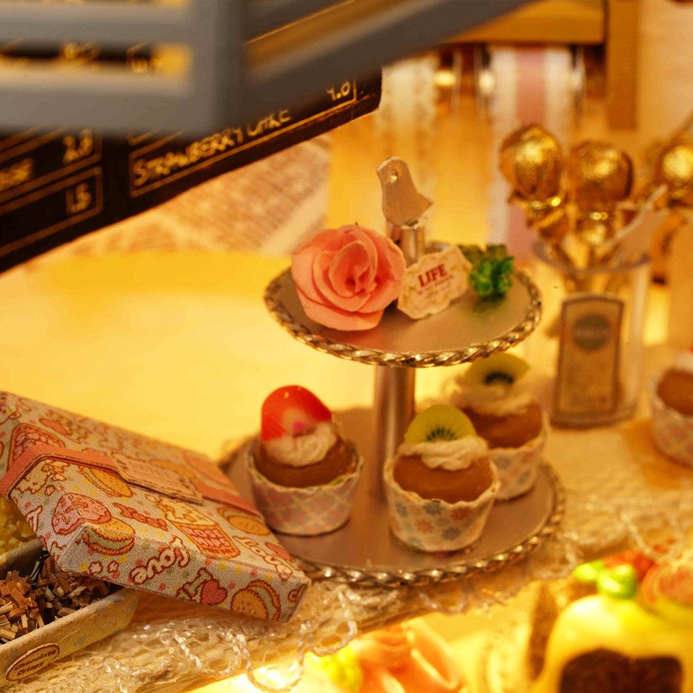 Diyion™ | DIY Dollhouse Kit (Cake Diary) - Diyion