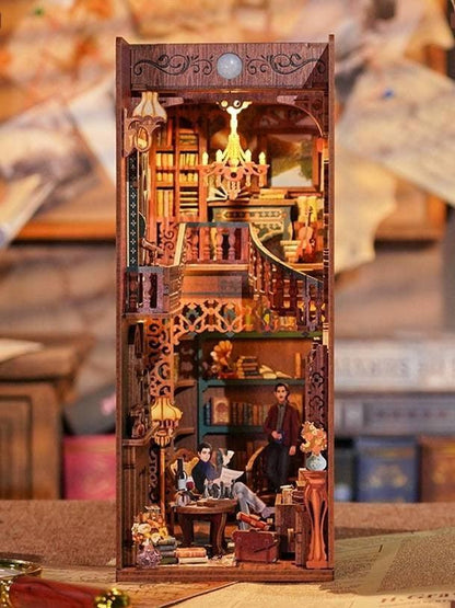 Sherlock Holmes Detective Agency DIY Book Nook Kit - DIYION
