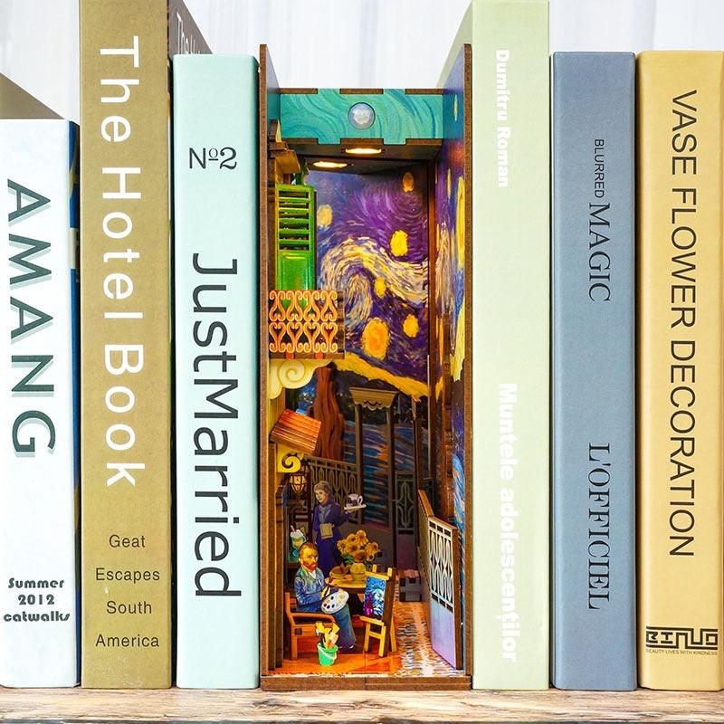 Van Gogh's World DIY Book Nook Kit - DIYION